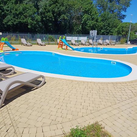 Horyzont Apartamenty- 50M Od Morza!!!Apartamenty Prywatne W Family Dominikana- Self Check In Sianozety Ngoại thất bức ảnh