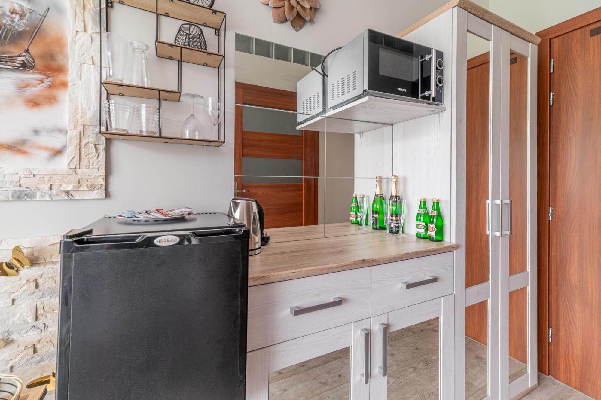 Horyzont Apartamenty- 50M Od Morza!!!Apartamenty Prywatne W Family Dominikana- Self Check In Sianozety Ngoại thất bức ảnh